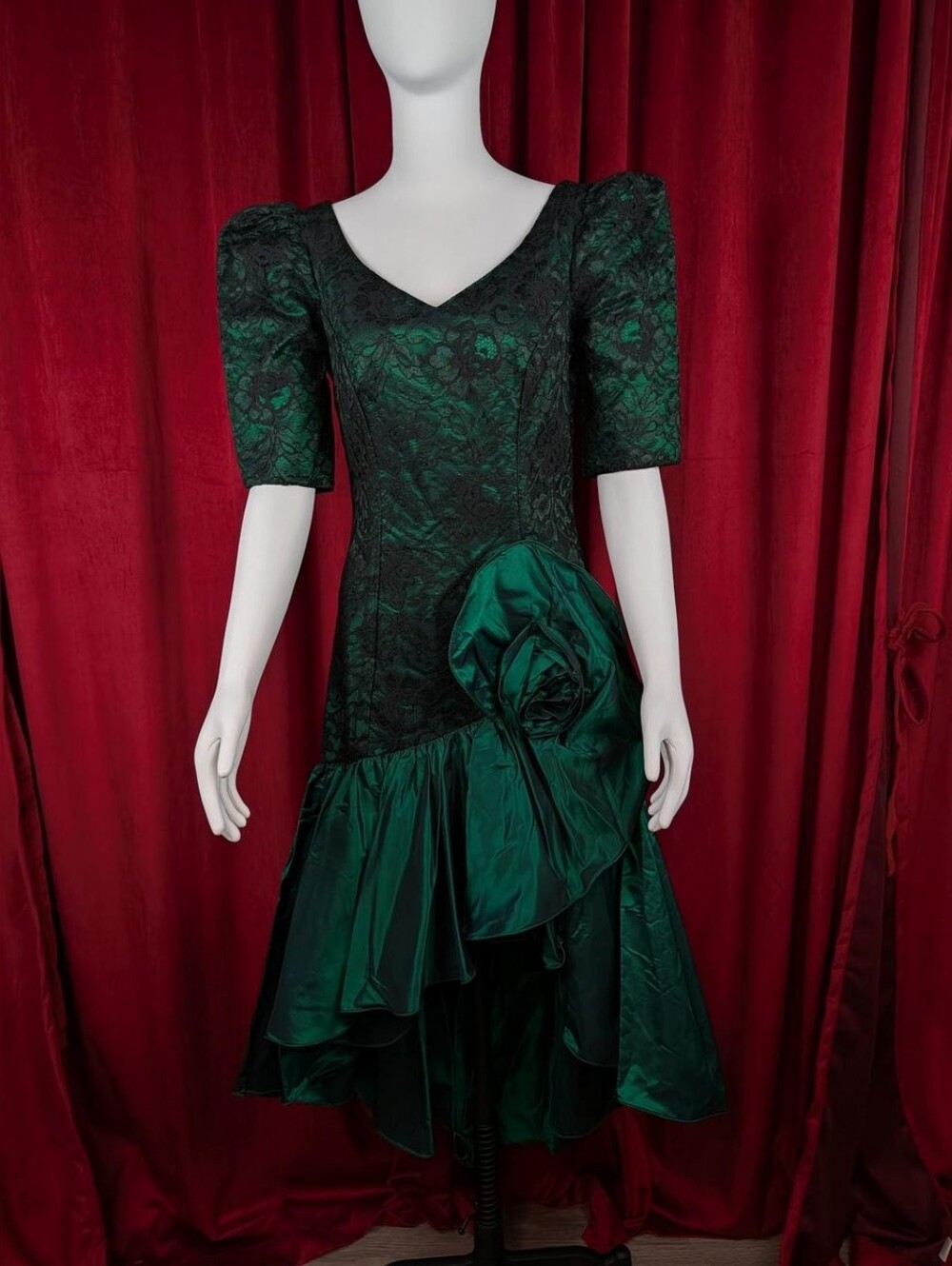 Vintage 80's Alfred Angelo Dark Green & Black Taffeta & Floral Lace Dress